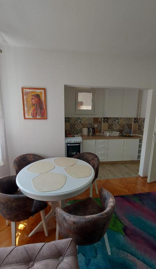 Apartman Milica Vrsac Ngoại thất bức ảnh
